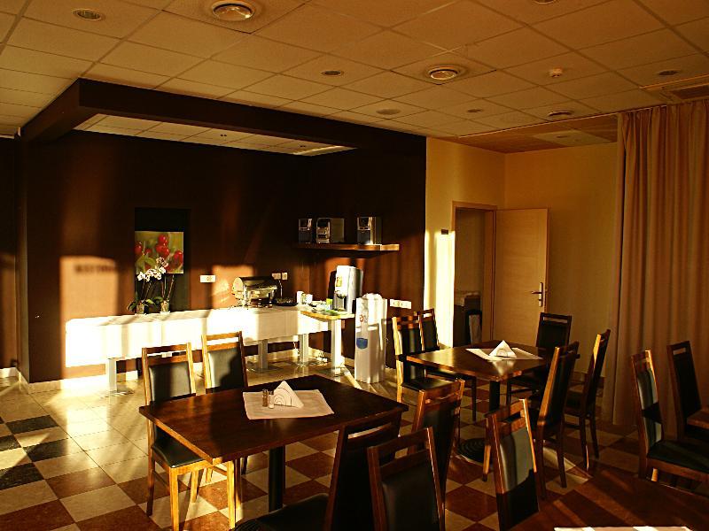 Rija Bauska Hotel Екстер'єр фото
