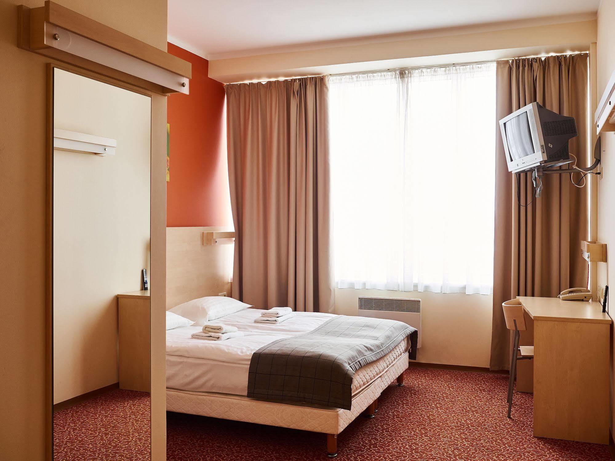 Rija Bauska Hotel Екстер'єр фото
