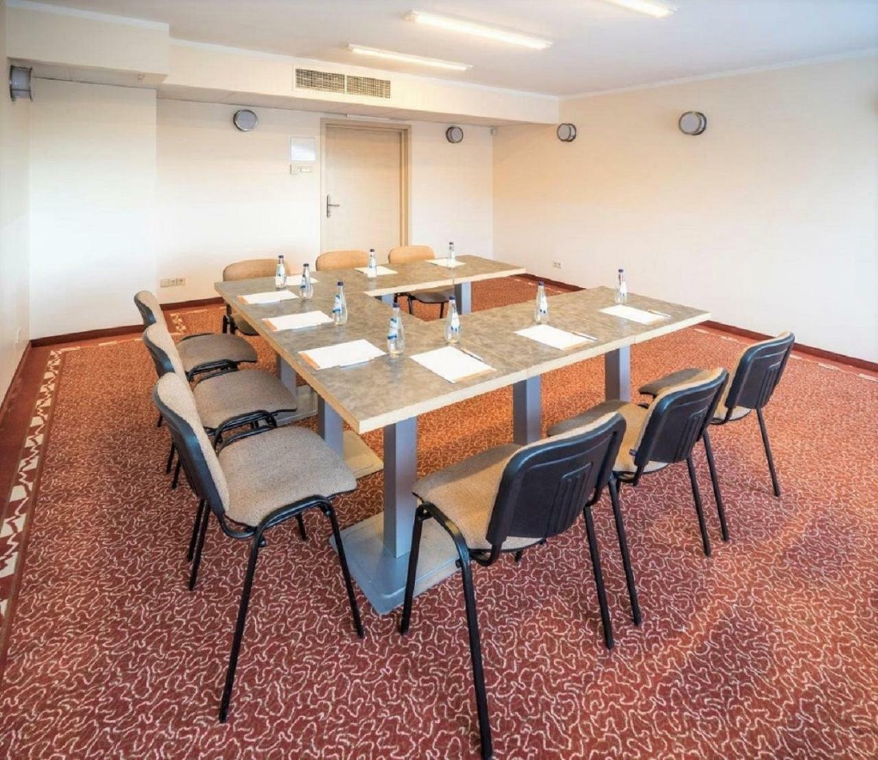 Rija Bauska Hotel Екстер'єр фото